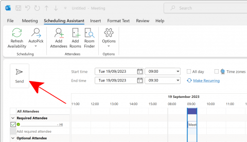 Windows Outlook schedule assistant